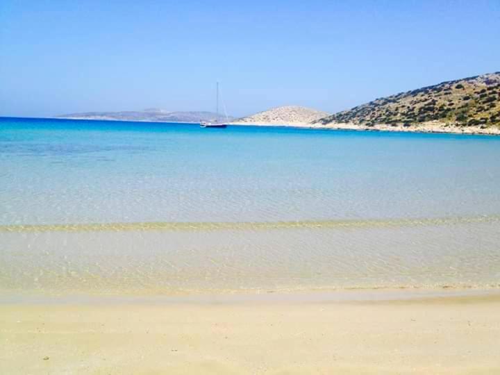 Kritamos Suites Irakleia  Buitenkant foto